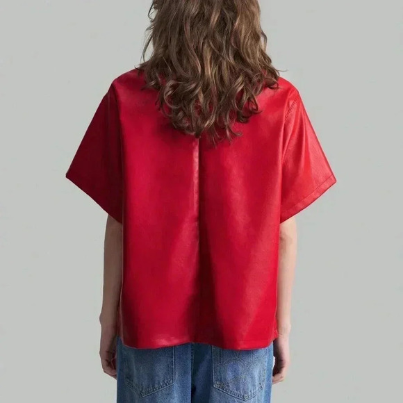 Red Casual Women's Cropped Crew Neck Top - Picture 4 of 7